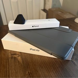 SOLD- Apple iPad Air (3rd Generation) - Bundle